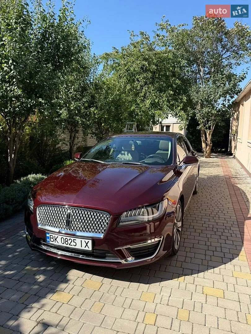 2017 Lincoln MKZ - мініатюра 3