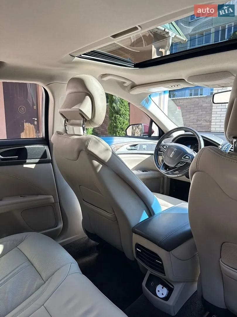 2017 Lincoln MKZ - мініатюра 15
