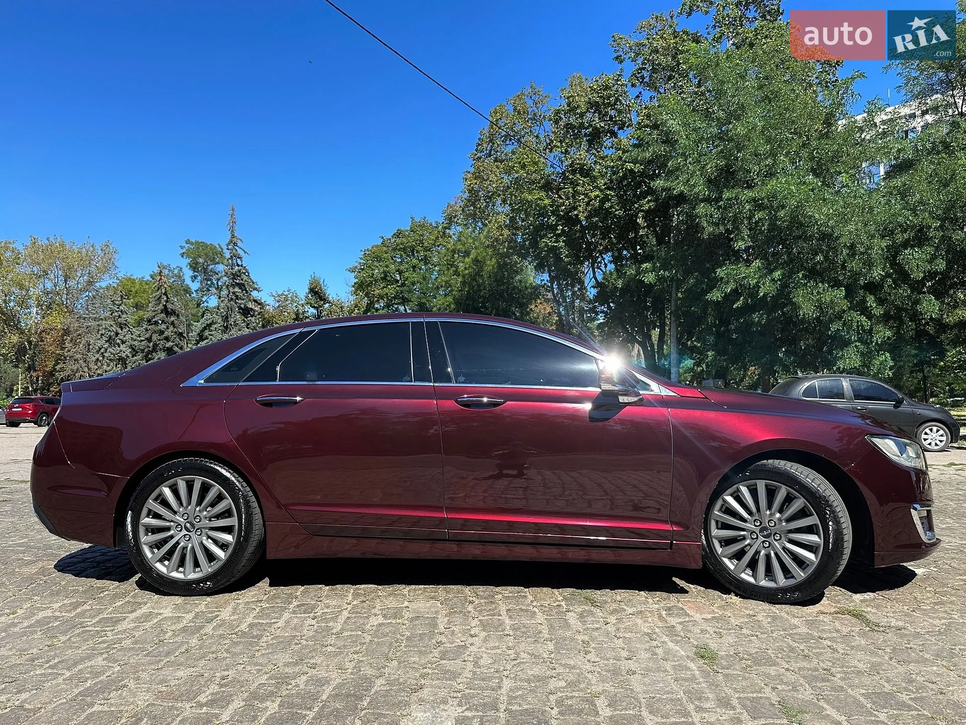 2017 Lincoln MKZ - мініатюра 3