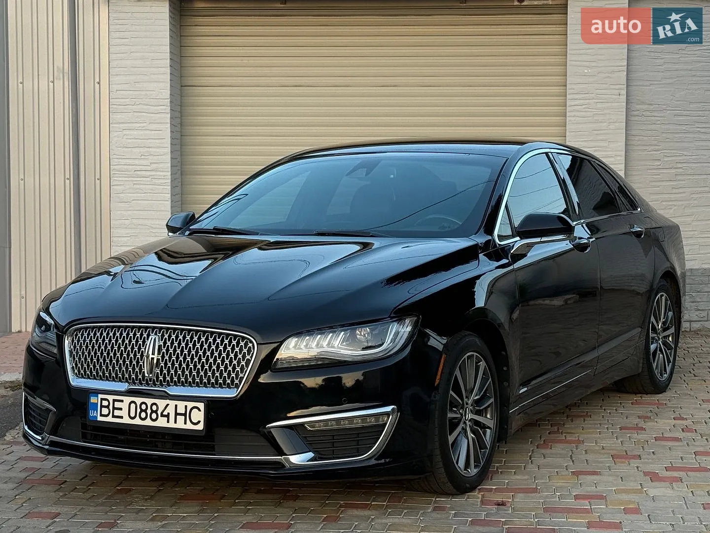 2016 Lincoln MKZ - мініатюра 3