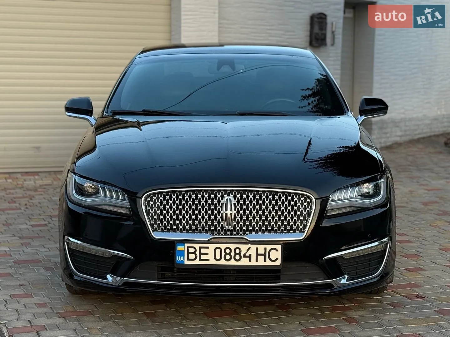 2016 Lincoln MKZ - мініатюра 2