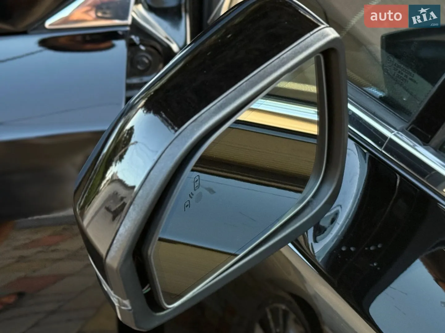 2016 Lincoln MKZ - мініатюра 13