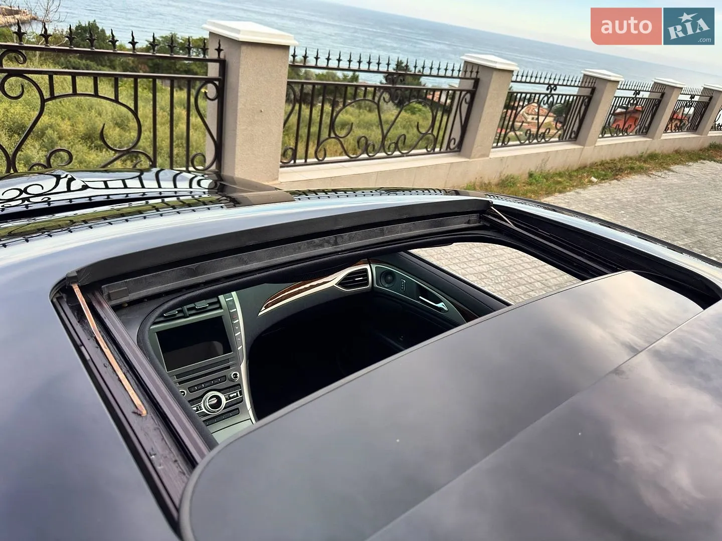 2020 Lincoln MKZ - мініатюра 28