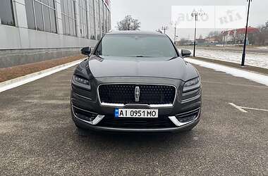 Позашляховик / Кросовер Lincoln Nautilus 2019 в 