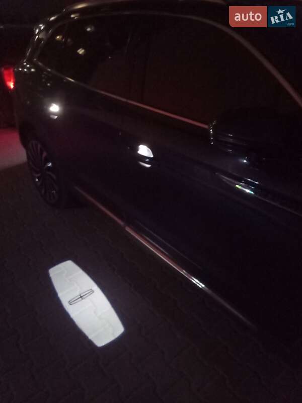 Внедорожник / Кроссовер Lincoln Nautilus 2022 в Хмельницком