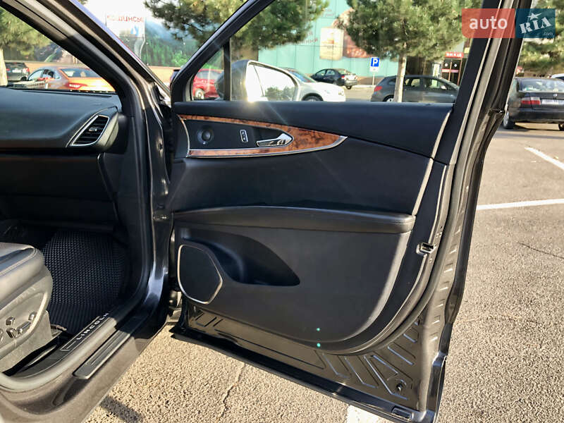 Внедорожник / Кроссовер Lincoln Nautilus 2019 в Одессе