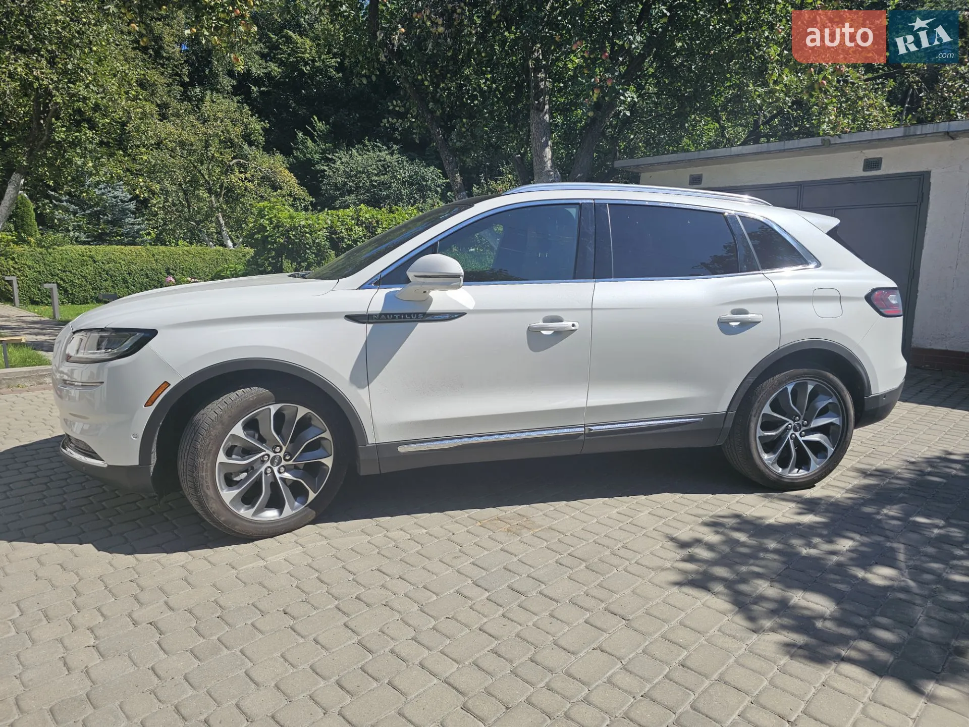 2022 Lincoln Nautilus - мініатюра 4