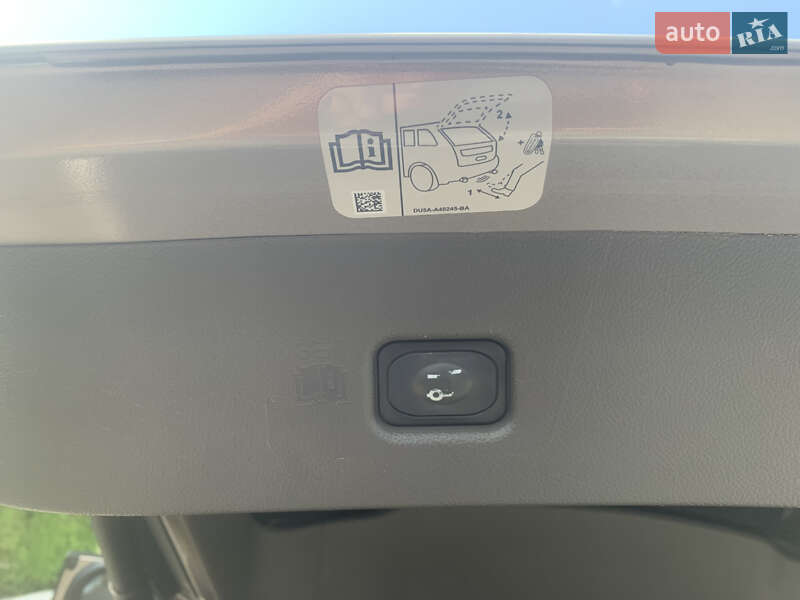 Позашляховик / Кросовер Lincoln Nautilus 2020 в Зміїві