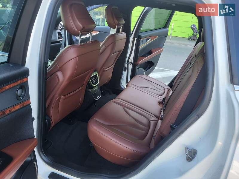 Внедорожник / Кроссовер Lincoln Nautilus 2019 в Киеве