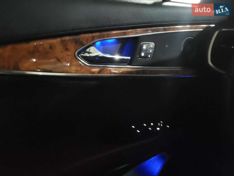 Внедорожник / Кроссовер Lincoln Nautilus 2019 в Киеве