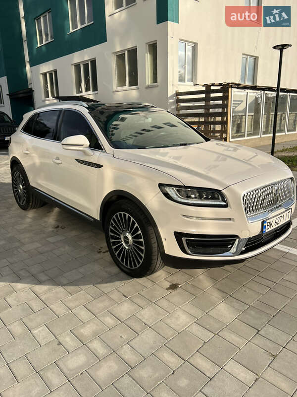 Внедорожник / Кроссовер Lincoln Nautilus 2018 в Вараше