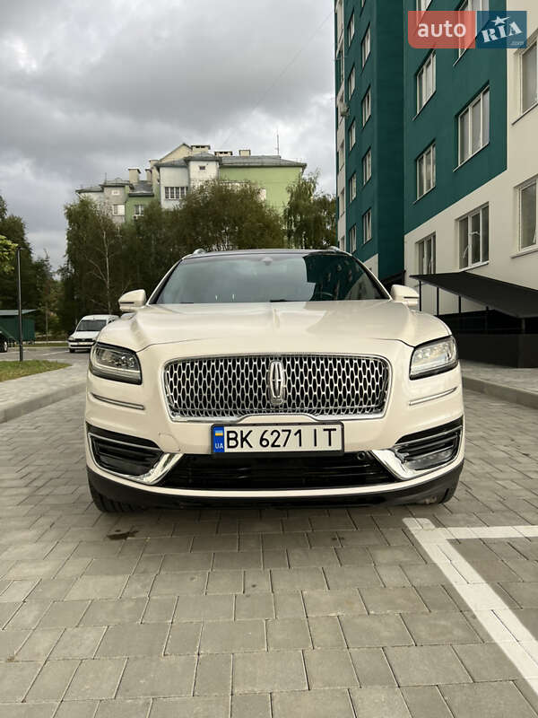 Внедорожник / Кроссовер Lincoln Nautilus 2018 в Вараше