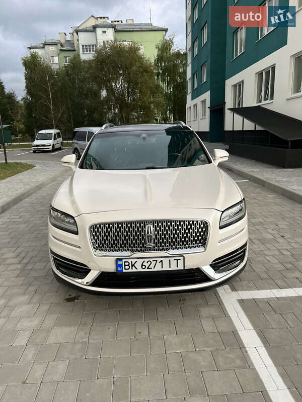 Внедорожник / Кроссовер Lincoln Nautilus 2018 в Вараше