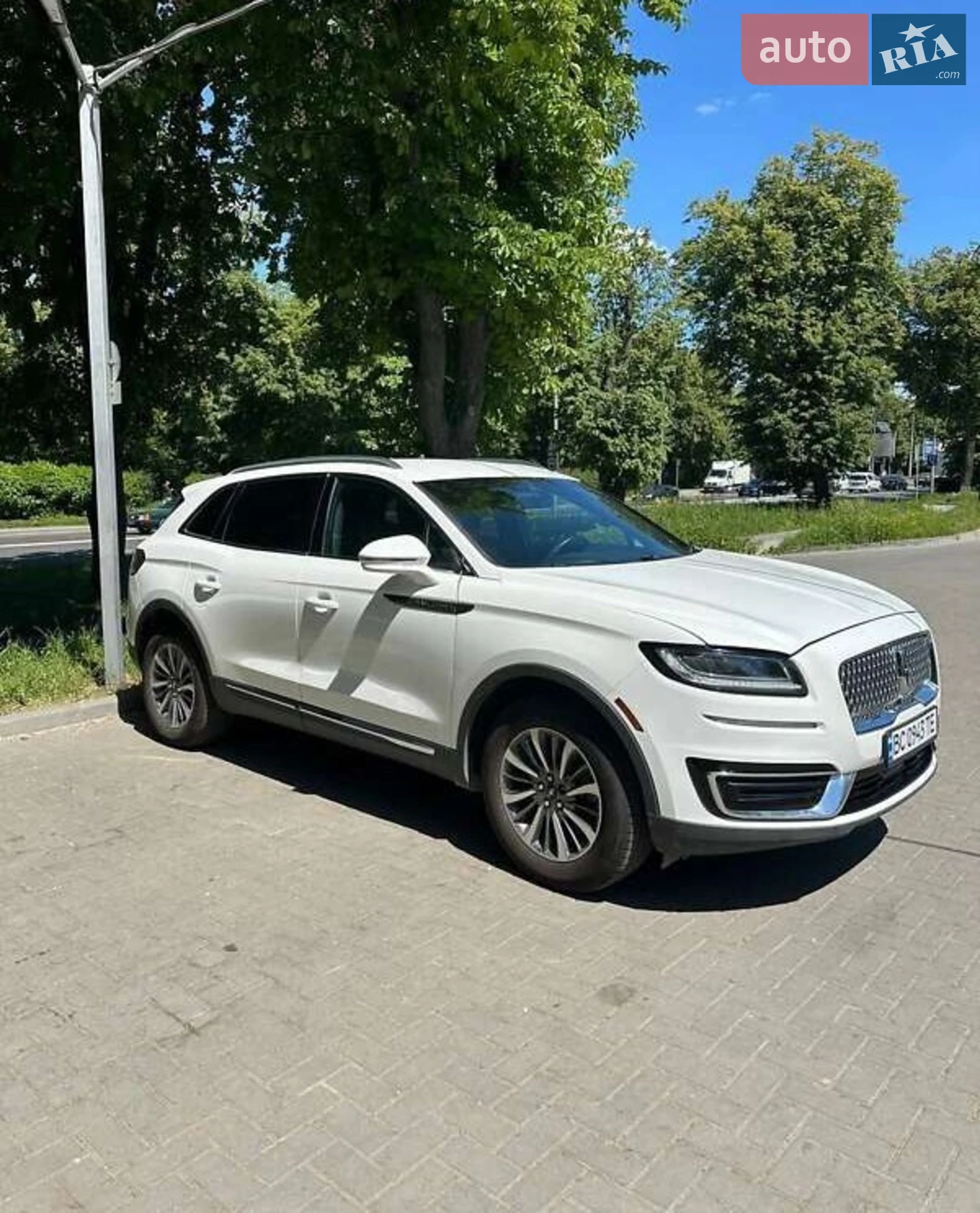 2020 Lincoln Nautilus - мініатюра 3
