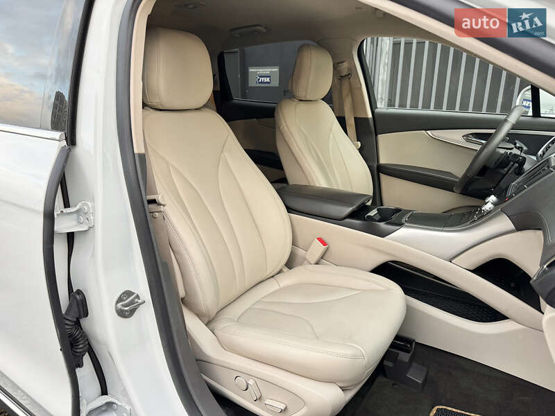 Внедорожник / Кроссовер Lincoln Nautilus 2020 в Киеве фото 29 Внедорожник / Кроссовер Lincoln Nautilus 2020 в Киеве