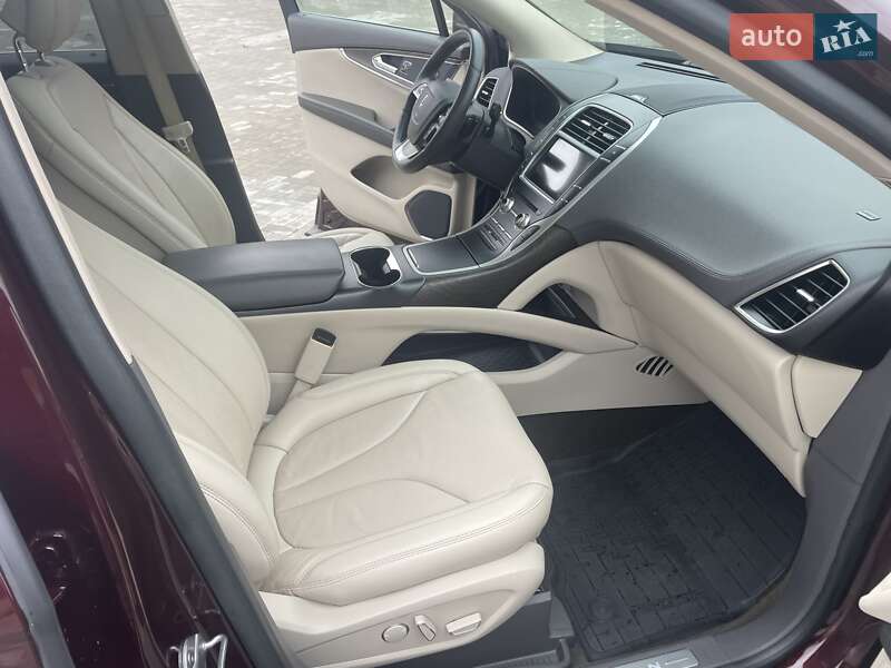 Внедорожник / Кроссовер Lincoln Nautilus 2019 в Черкассах фото 34 Внедорожник / Кроссовер Lincoln Nautilus 2019 в Черкассах