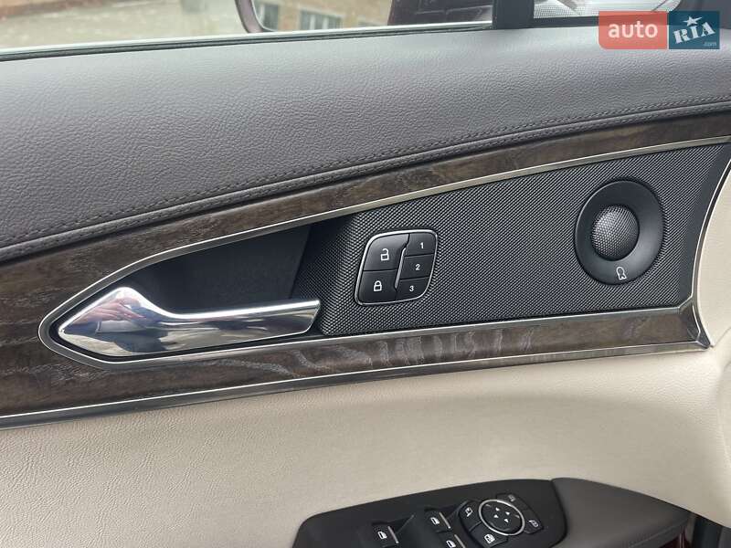 Внедорожник / Кроссовер Lincoln Nautilus 2019 в Черкассах фото 5 Внедорожник / Кроссовер Lincoln Nautilus 2019 в Черкассах