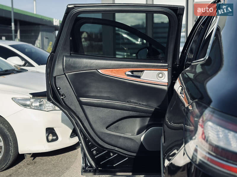 Внедорожник / Кроссовер Lincoln Nautilus 2020 в Кременчуге фото 12 Внедорожник / Кроссовер Lincoln Nautilus 2020 в Кременчуге