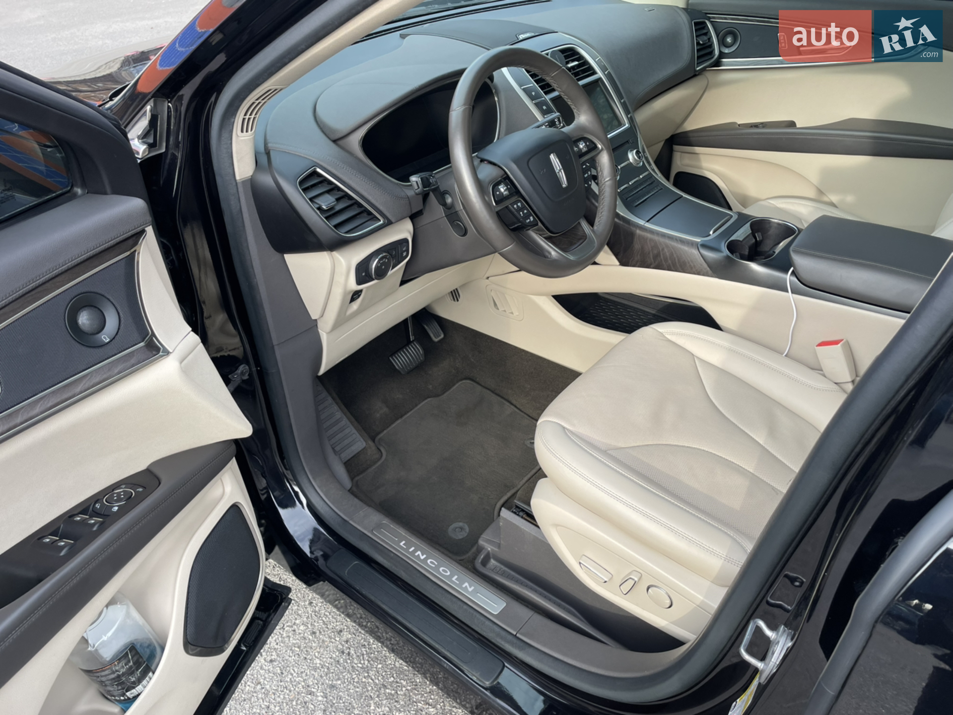 2019 Lincoln Nautilus - мініатюра 22
