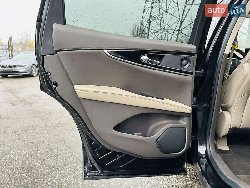 Внедорожник / Кроссовер Lincoln Nautilus 2021 в Харькове