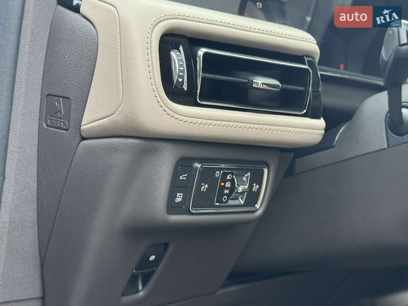 Позашляховик / Кросовер Lincoln Nautilus 2021 в Дніпрі