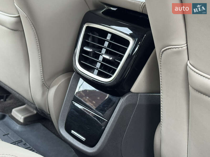 Позашляховик / Кросовер Lincoln Nautilus 2021 в Дніпрі