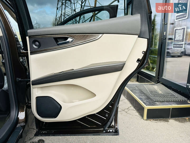 Внедорожник / Кроссовер Lincoln Nautilus 2020 в Харькове фото 25 Внедорожник / Кроссовер Lincoln Nautilus 2020 в Харькове