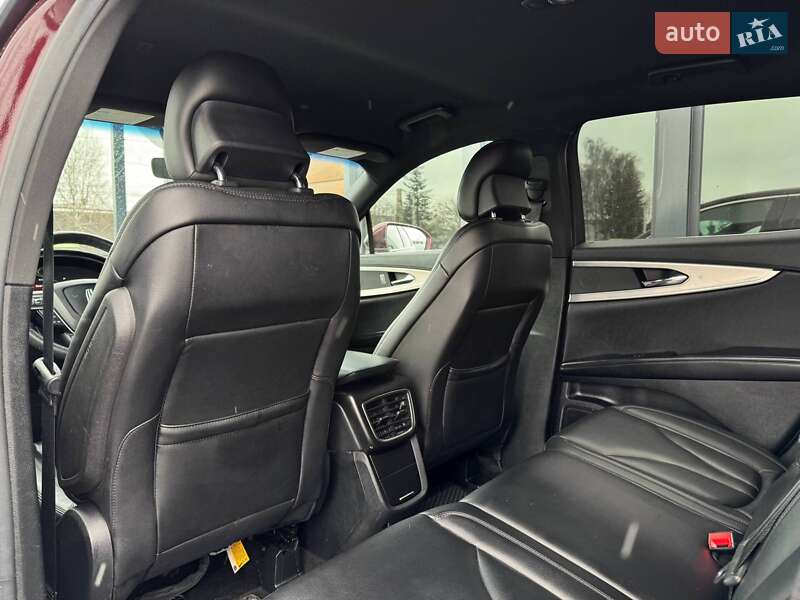 Внедорожник / Кроссовер Lincoln Nautilus 2019 в Ровно