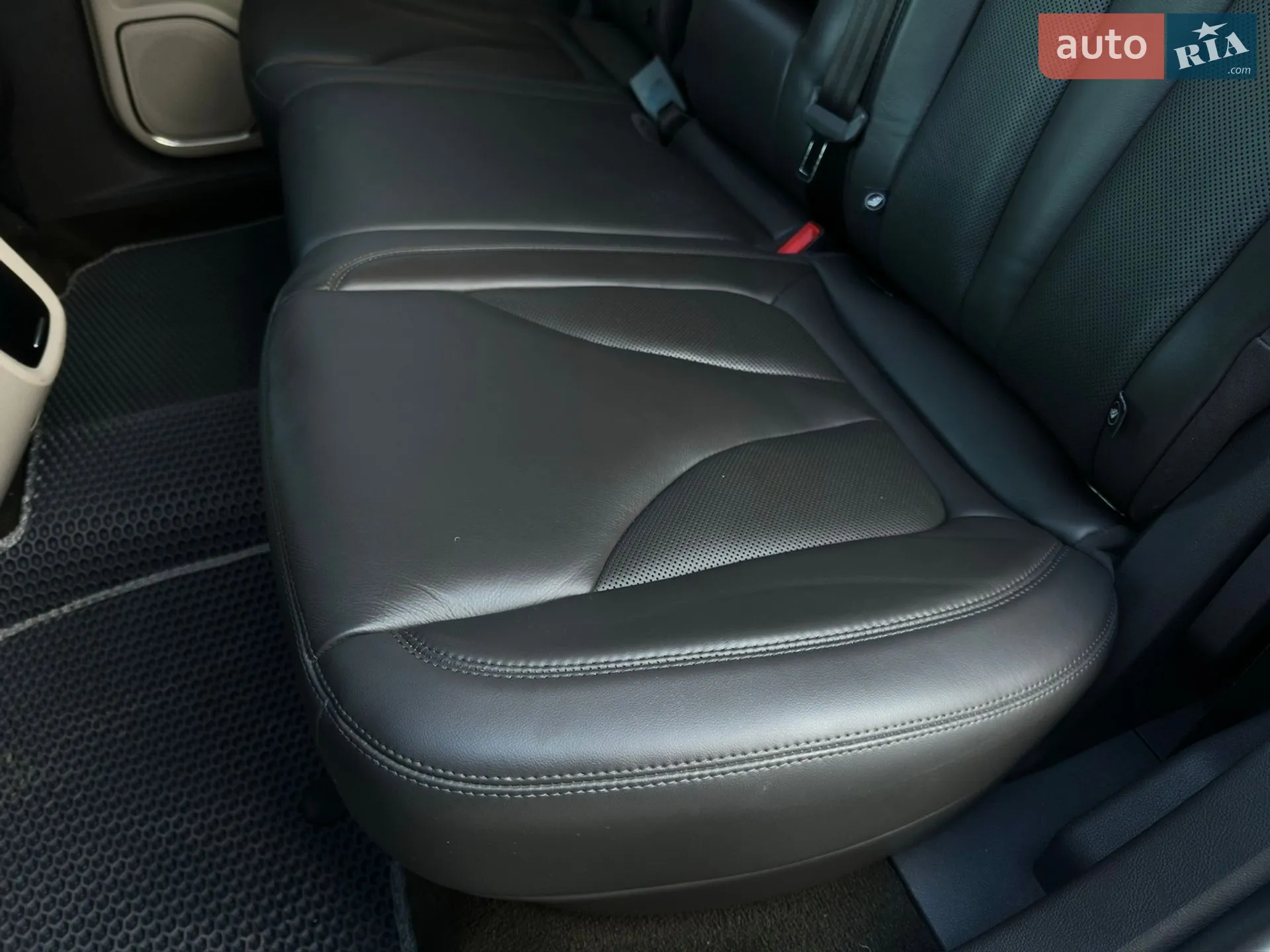 2019 Lincoln Nautilus - мініатюра 28