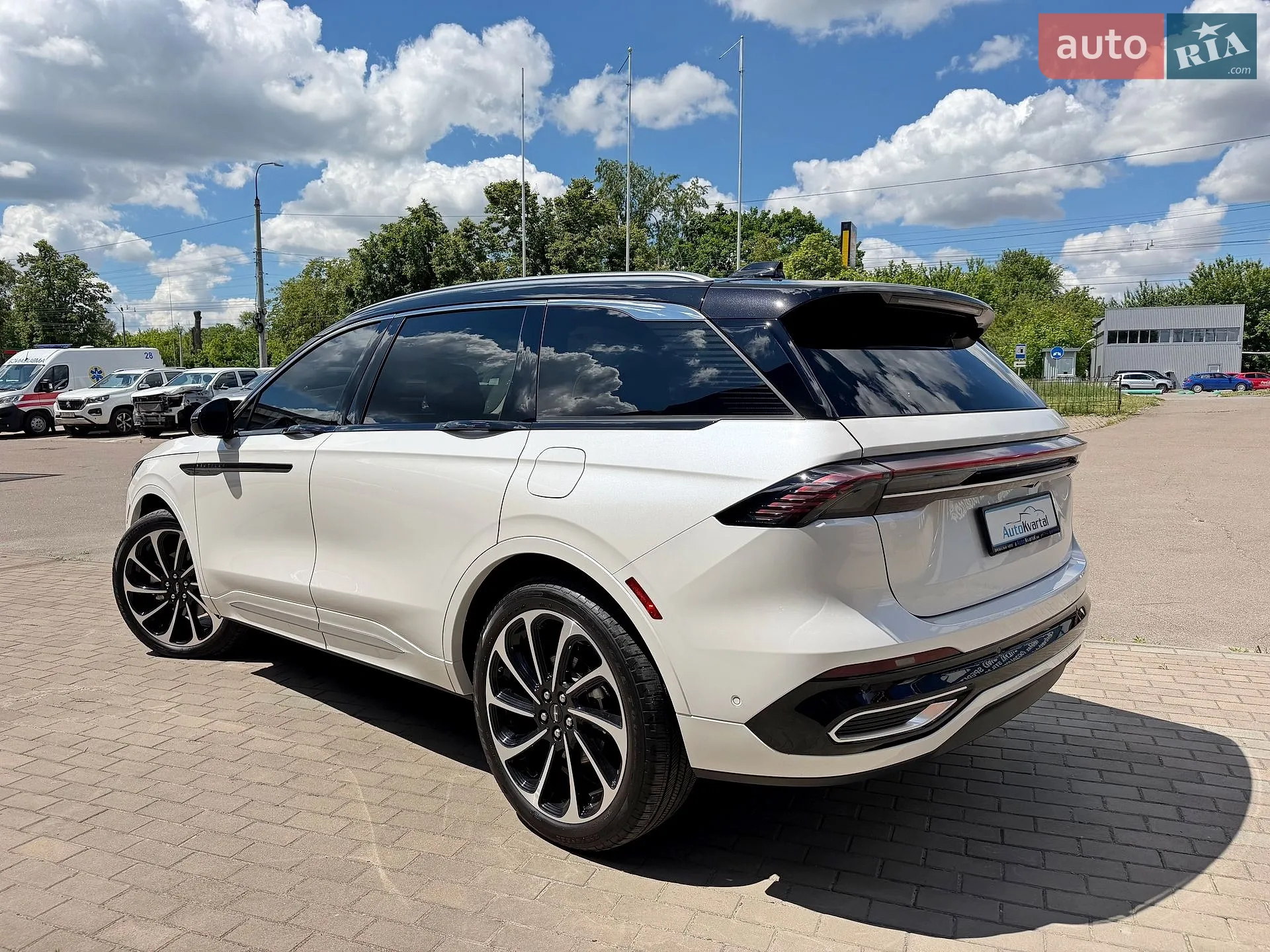 2024 Lincoln Nautilus - мініатюра 8
