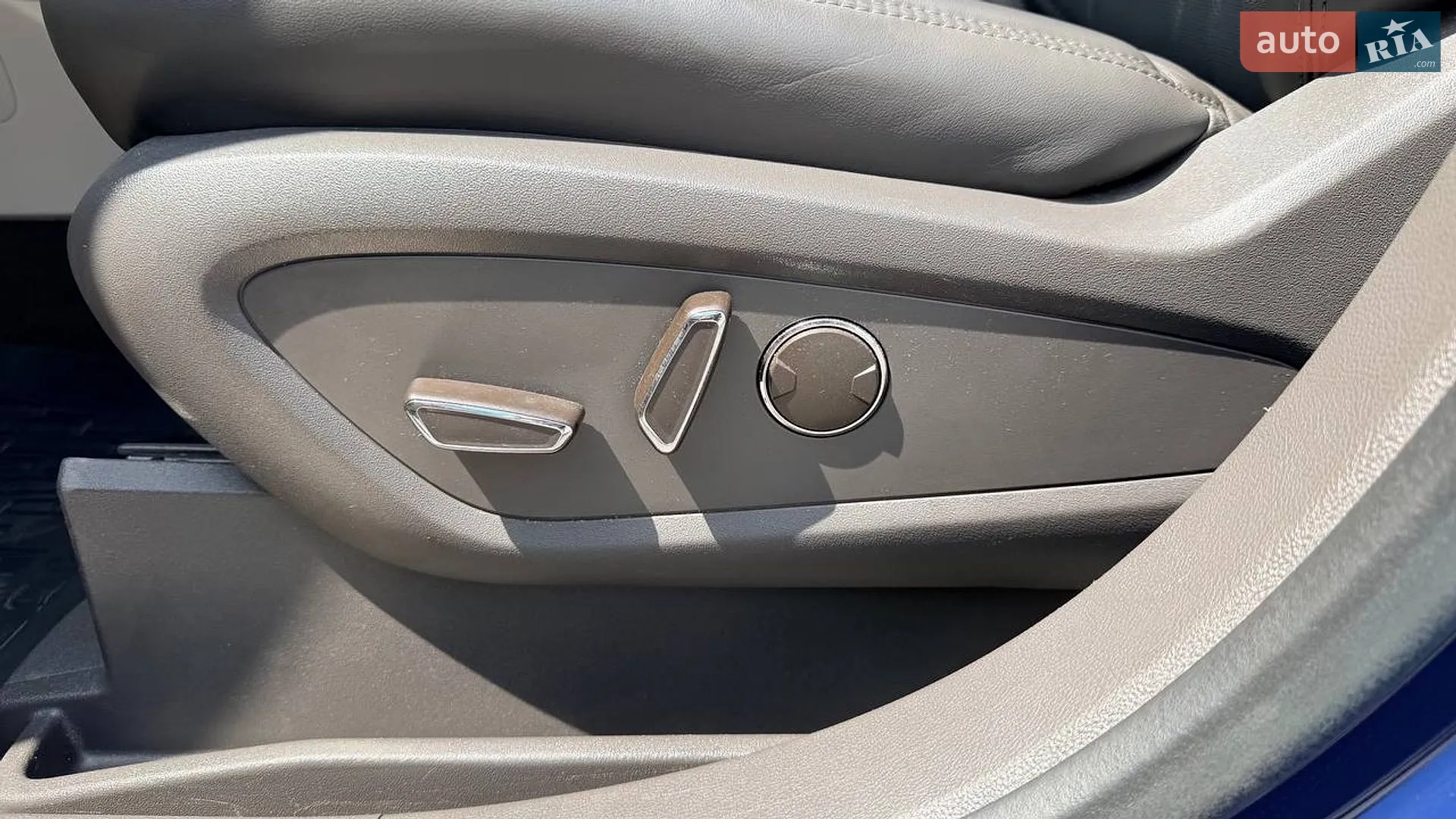 2018 Lincoln Nautilus - мініатюра 13