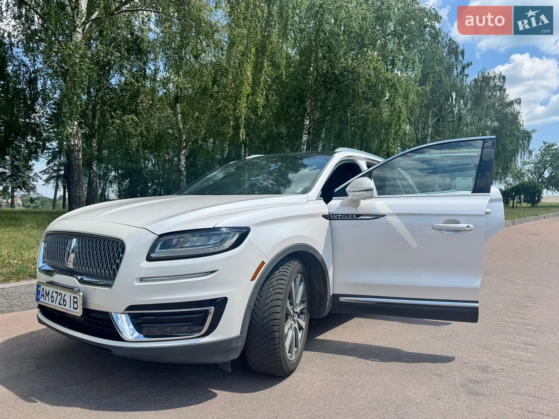 2019 Lincoln Nautilus - мініатюра 9
