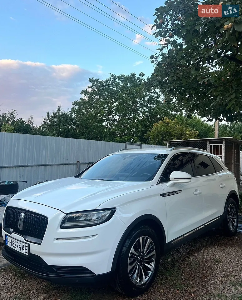 2022 Lincoln Nautilus - мініатюра 12