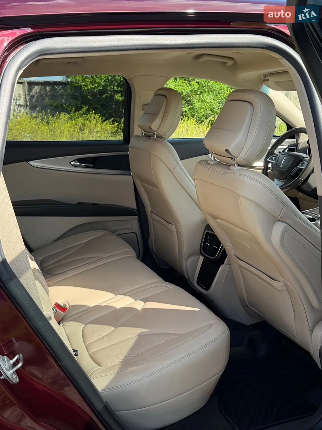 2019 Lincoln Nautilus - мініатюра 18