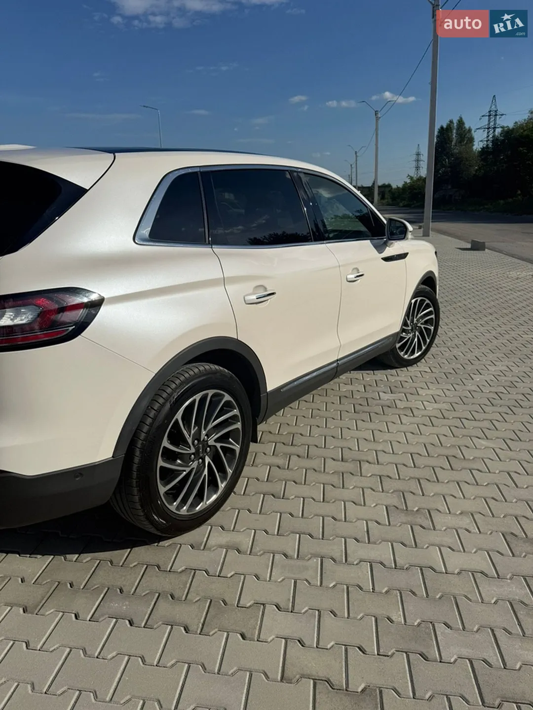 2019 Lincoln Nautilus - мініатюра 5