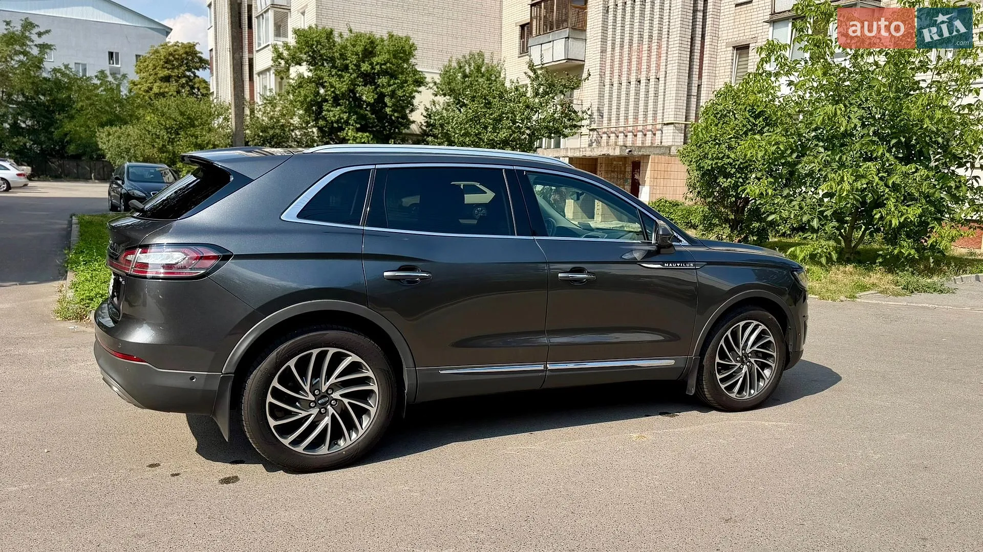 2019 Lincoln Nautilus - мініатюра 11
