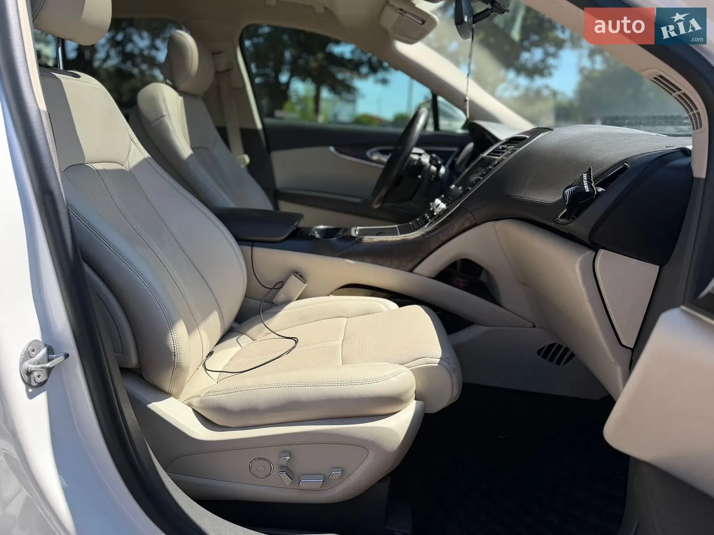 2018 Lincoln Nautilus - мініатюра 30