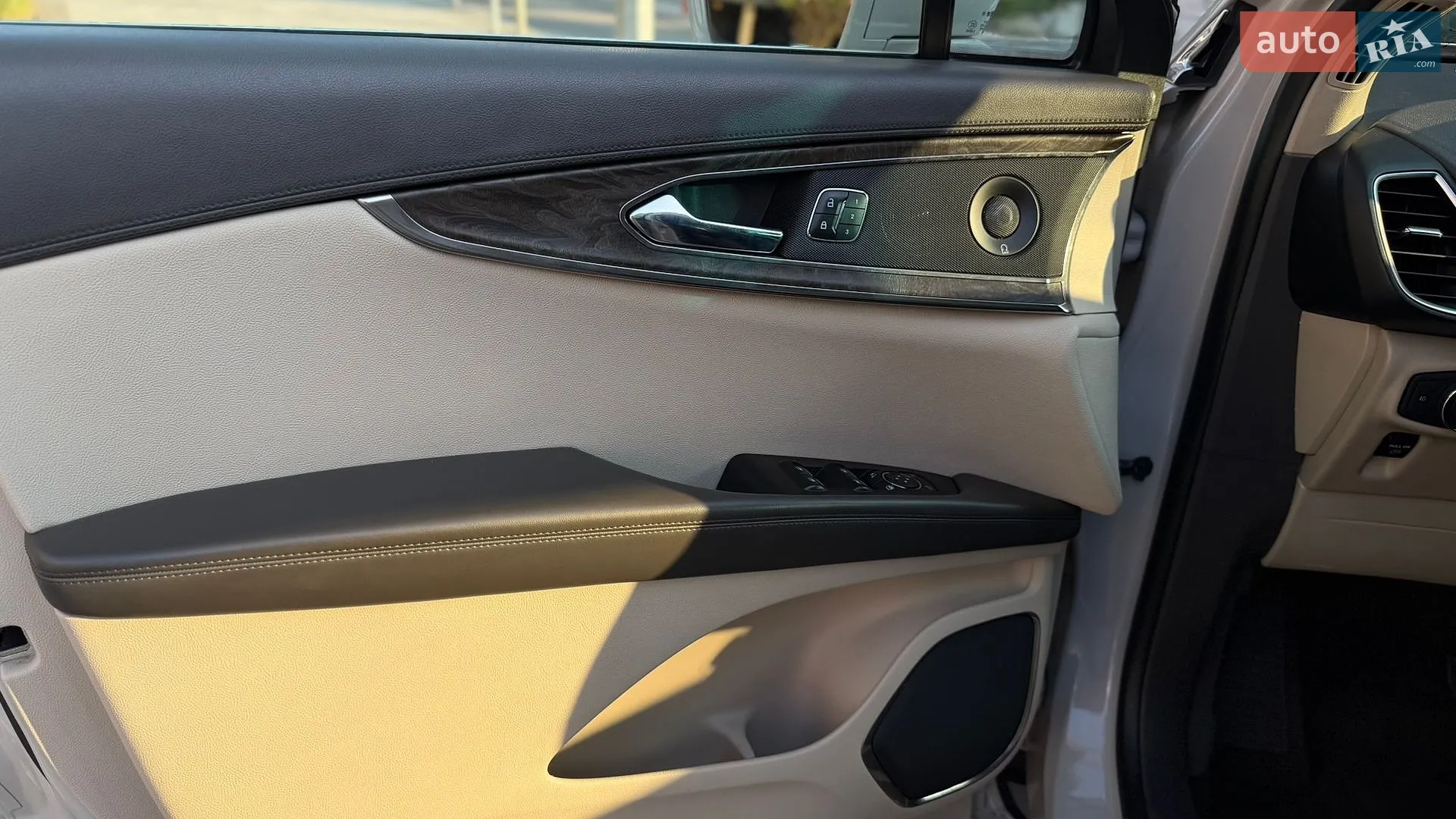 2018 Lincoln Nautilus - мініатюра 41