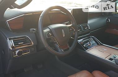 Позашляховик / Кросовер Lincoln Navigator 2019 в 