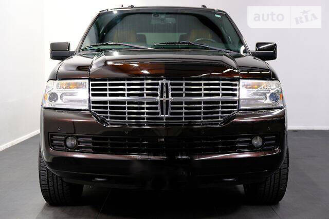 Lincoln Navigator