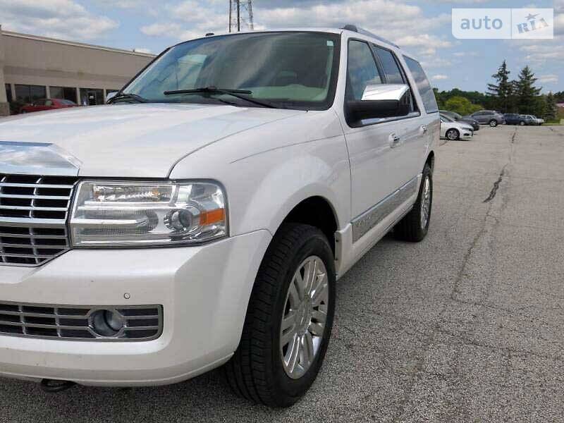 Lincoln Navigator