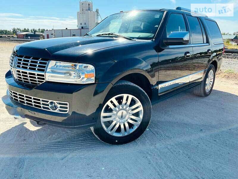 Lincoln Navigator