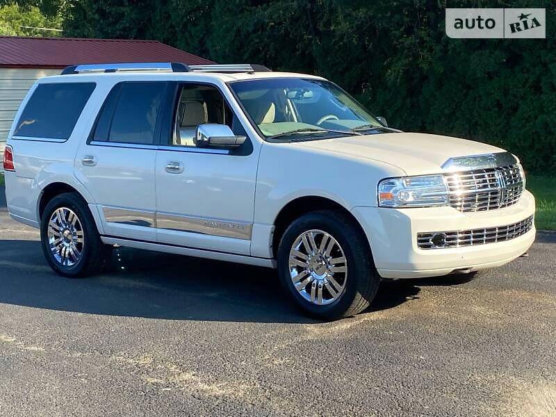 Lincoln Navigator