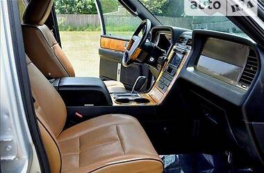 Внедорожник / Кроссовер Lincoln Navigator 2011 в 