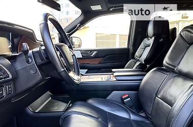 Позашляховик / Кросовер Lincoln Navigator 2019 в 