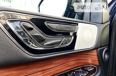 Позашляховик / Кросовер Lincoln Navigator 2019 в 
