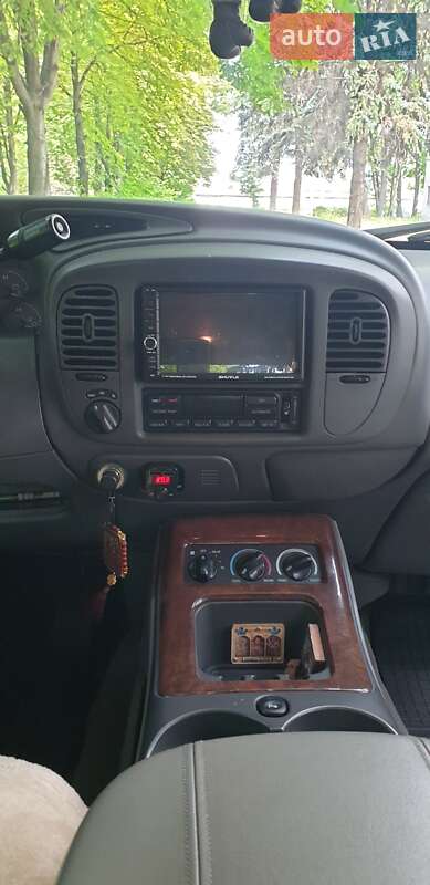 Внедорожник / Кроссовер Lincoln Navigator 2001 в Киеве