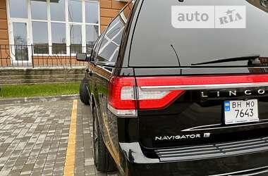 Позашляховик / Кросовер Lincoln Navigator 2015 в Одесі