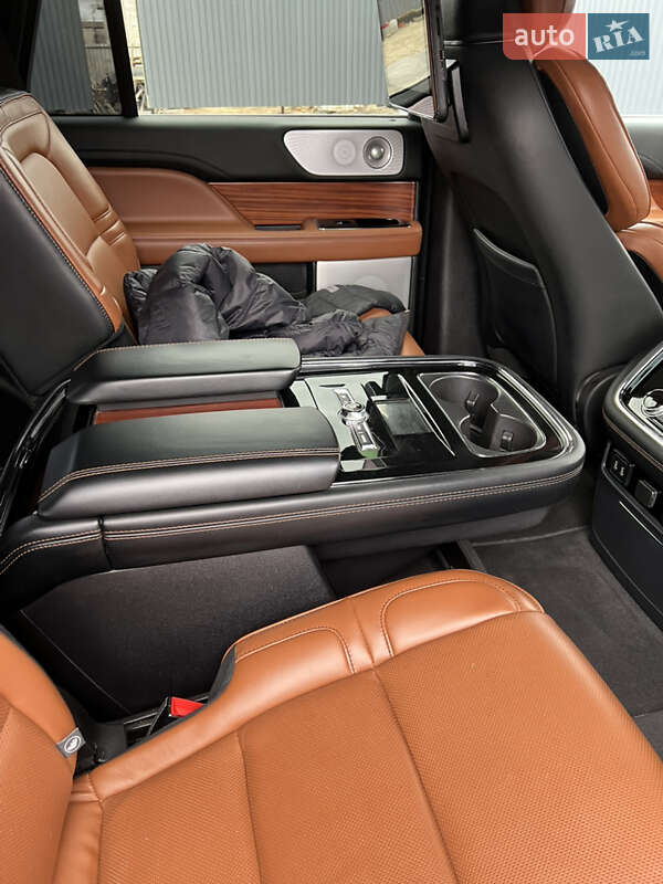 Внедорожник / Кроссовер Lincoln Navigator 2019 в Харькове фото 39 Внедорожник / Кроссовер Lincoln Navigator 2019 в Харькове