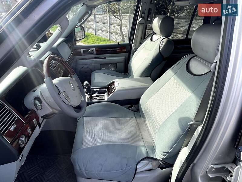 Внедорожник / Кроссовер Lincoln Navigator 2005 в Киеве